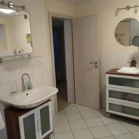 Ferienwohnung Am Waldrand Leicht Dietersheim