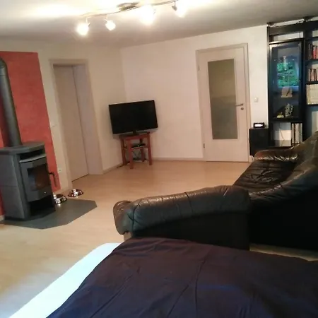 Ferienwohnung Am Waldrand Leicht Dietersheim